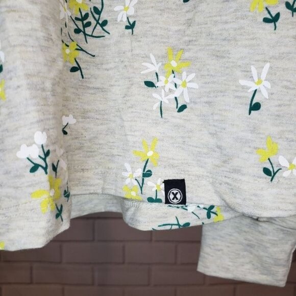 Circle X All Over‎ Floral Sweatshirt - Picture 9 of 11